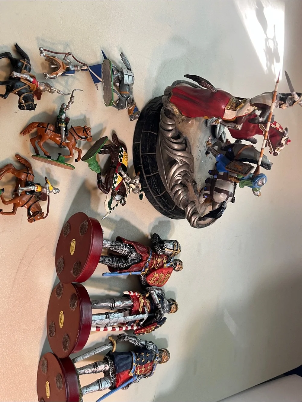 Warriors of the Crusades Set - Blue, Red & Silver Decorative Accents
